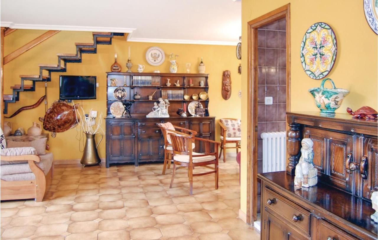 Gorgeous Home In Pilona With Kitchen La Pinera 外观 照片
